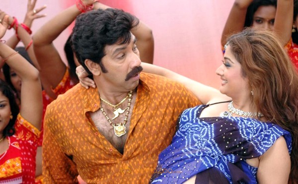 Guru Shishyan 2010 Movie Stills