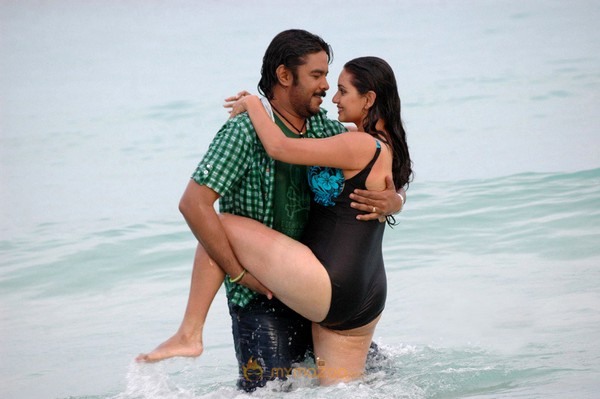 Guru Shishyan 2010 Movie Stills