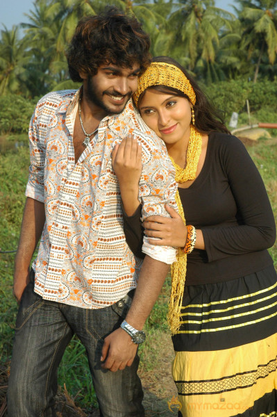 Ilamai Kadhal Movie Stills  