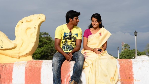 Kadhal Theeyai Kaiyil Edu Movie Stills 