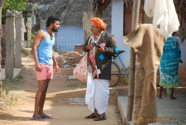 Kannukulle Tamil Movie Stills 