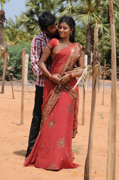 Karisalpattum Gaathinagarum Movie Stills 