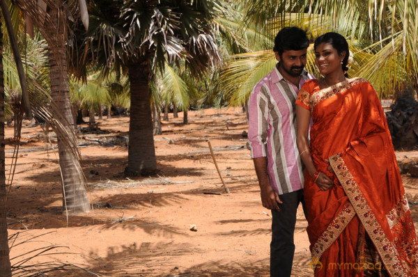 Karisalpattum Gaathinagarum Movie Stills 