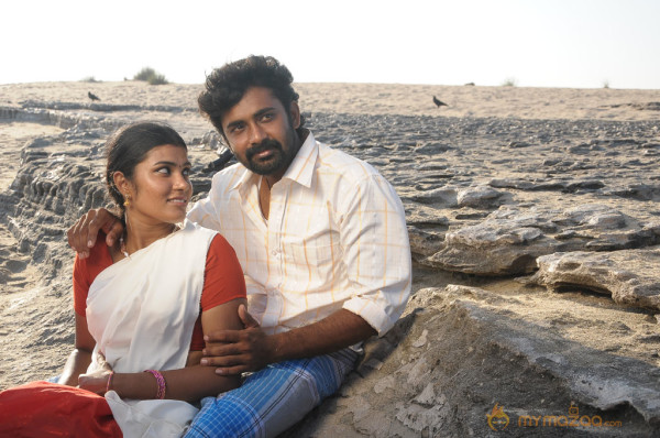 Karisalpattum Gaathinagarum Movie Stills 