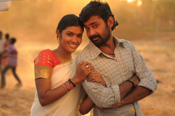 Karisalpattum Gaathinagarum Movie Stills 