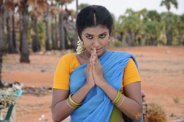 Karisalpattum Gaathinagarum Movie Stills 