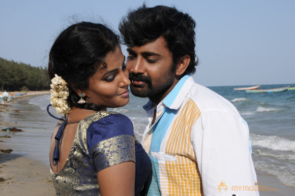 Karisalpattum Gaathinagarum Movie Stills 