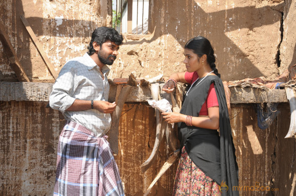 Karisalpattum Gaathinagarum Movie Stills 