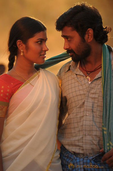 Karisalpattum Gaathinagarum Movie Stills 