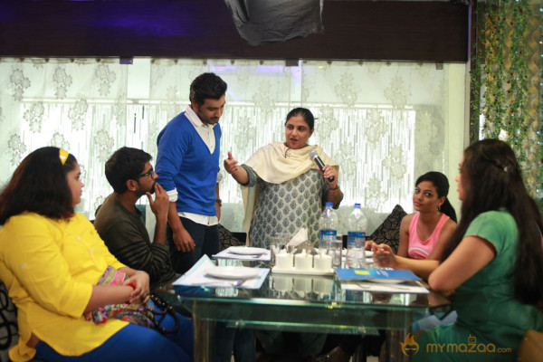 Malini 22 Palayamkottai Movie Working Stills 