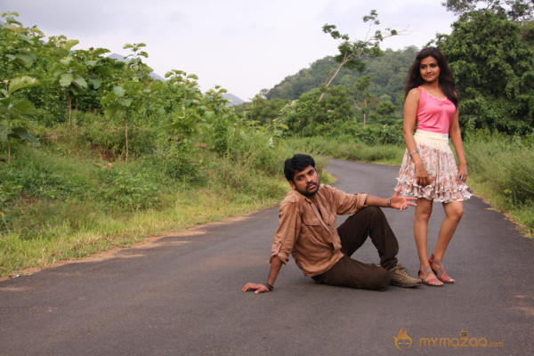 Netru Indru Hot Movie Stills 