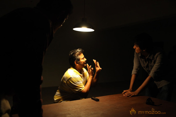 Onaayum Aattukkuttiyum Movie Stills 