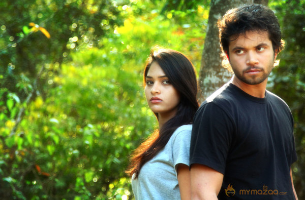 Pani Vizhum Malar Vanam Movie Stills 