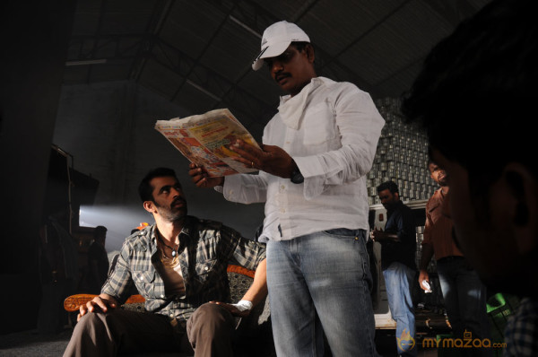 Pattathu Yaanai Movie Onlocation Stills 