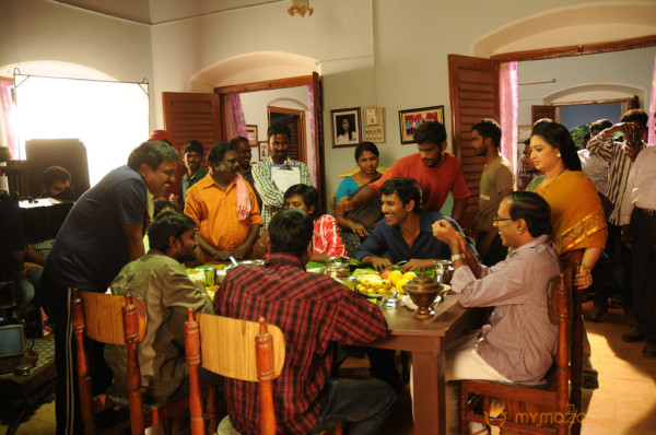 Pattathu Yaanai Movie Onlocation Stills 