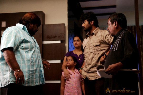 Priyamudan Priya Movie Onlocation Stills 