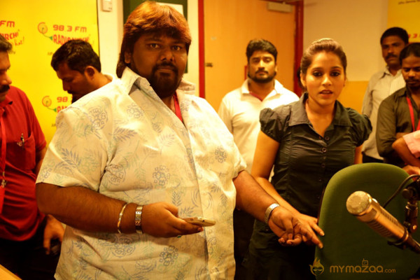 Priyamudan Priya Movie Onlocation Stills 