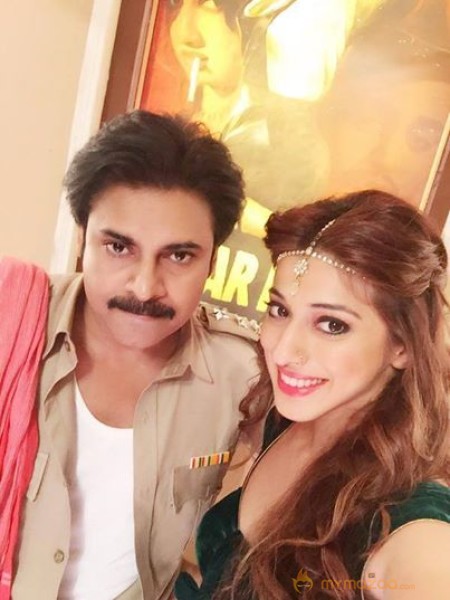 Raai Lakshmi With Power Star Sardaar GabbarSingh Song Shooting photos