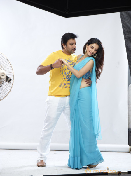 Thillu Mullu Movie Latest Stills 