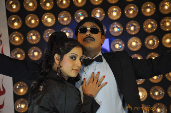 Thirumathi Thamizh Movie Stills 