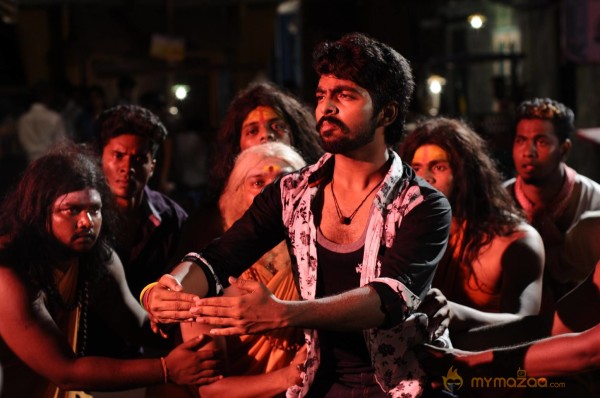 Trisha Illana Nayanthara Tamil Movie Stills