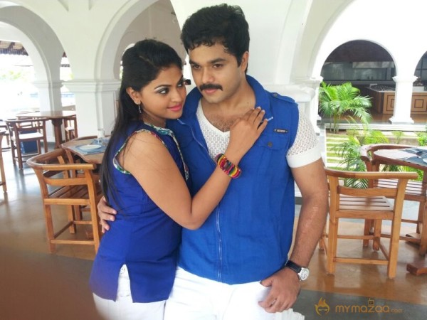 Uyirukku Uyiraaga Movie Stills 