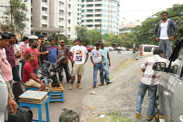 Vaarayo Vennilave Movie Stills 