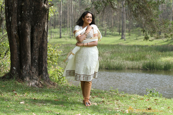 Vaarayo Vennilave Movie Stills 