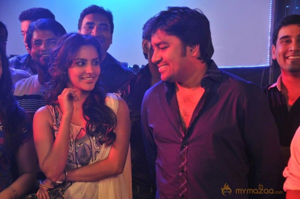 Vanakkam Chennai Movie Stills 