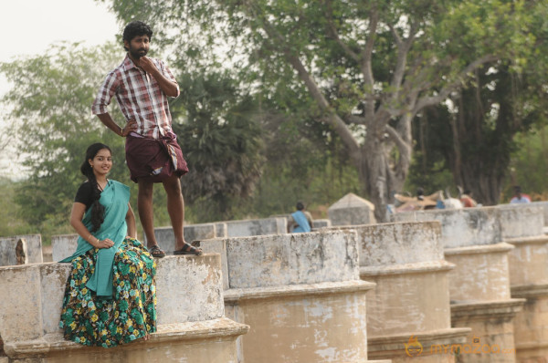 Vizha Movie Stills 