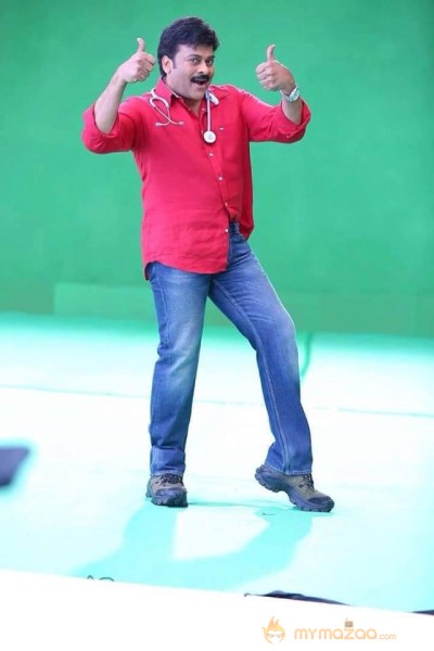 BOSS IS BACK: Chiranjeevi Getups For MAA Awards 