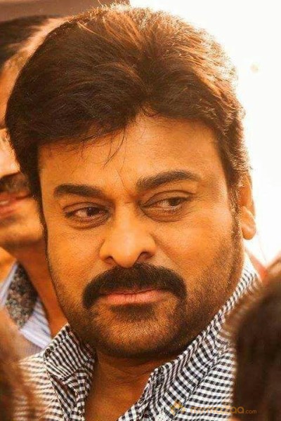 Megastar Chiranjeevi's Latest Photos From Khaidi No 150 sets