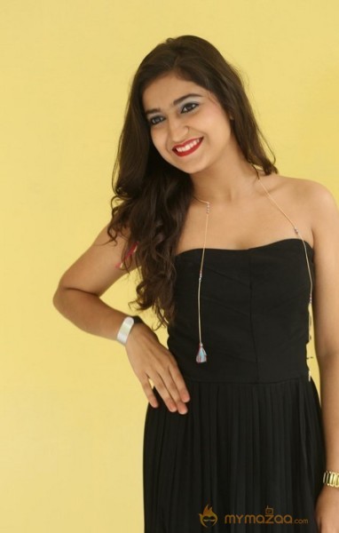 Actress Alisha New Photos