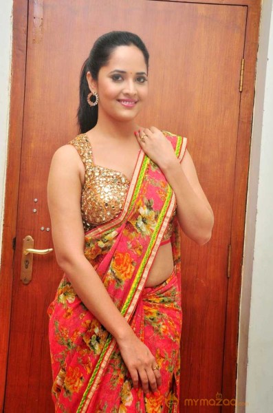  Anasuya Photoshoot At Cheekati Rajyam First Look Launch 