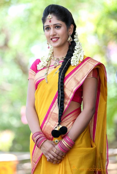  Chandini Chowdary Beautiful Saree Images 