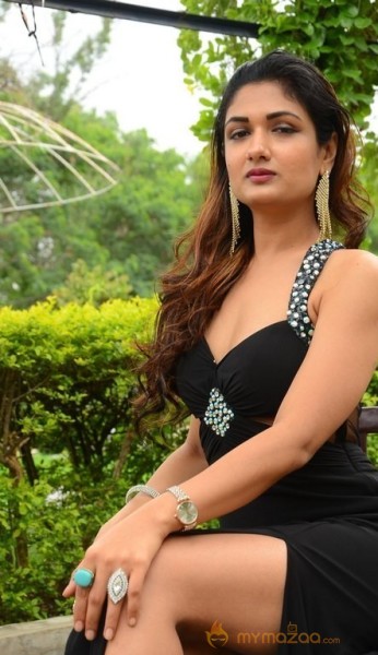 Esha Agarwal New Photoshoot Stills Gallery