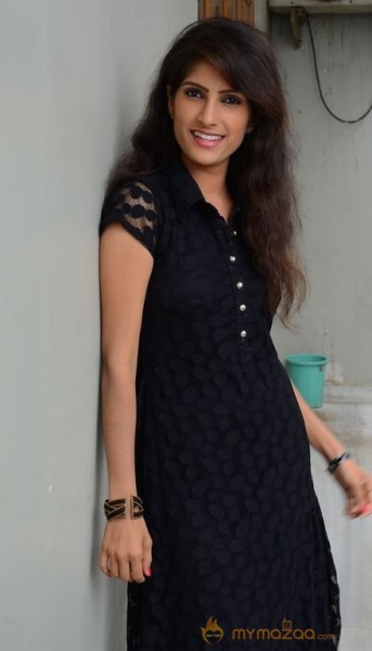 Geethanjali New Photos