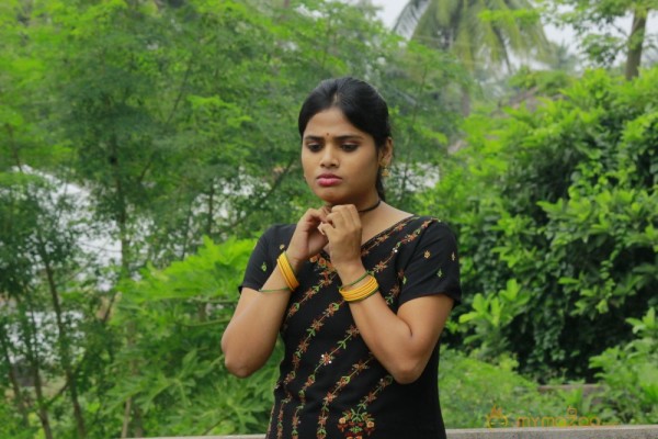 Kaalayaa Tasmay Namahaa Movie Heroine Stills