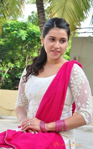 Mannara Chopra Photos