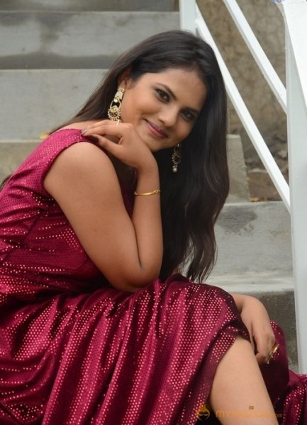 Priyanka Sharma Hot Photoshoot — photo 11