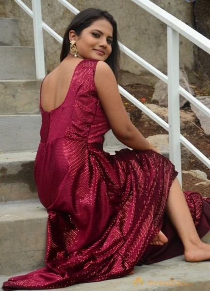 Priyanka Sharma Hot Photoshoot — photo 15