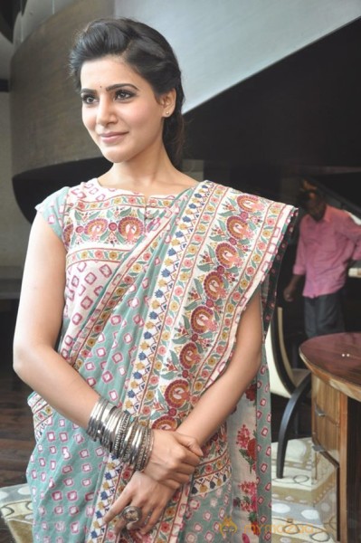 Samantha Latest Pics in Saree