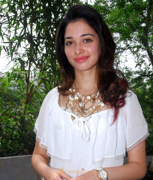 Tamanna cute pic