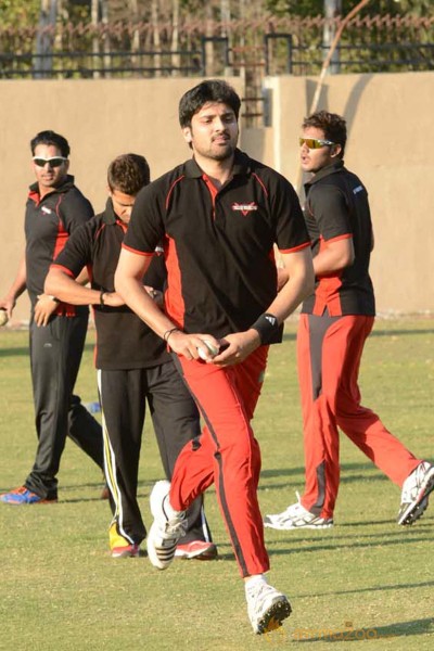 CCL 3 Telugu Warriors Team Practising At Ranchi 