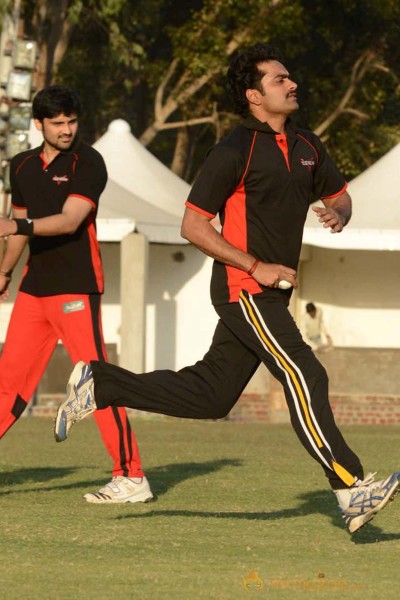 CCL 3 Telugu Warriors Team Practising At Ranchi 