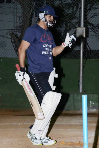 CCL 3 Telugu Warriors Team Practising For Semifinals 