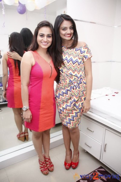 Celebs At Naturals Family Salon Launch 