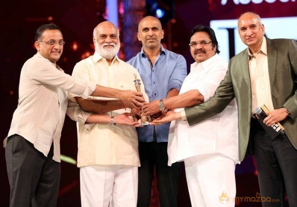 CineMAA Awards 2016 Photos ( Set -4 )