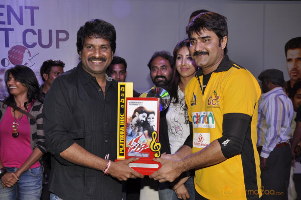 Dalam Movie Platinum Disk Event Pics