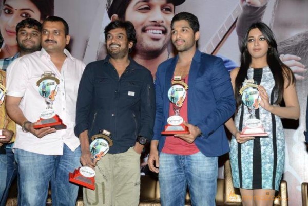 Iddarammayilatho Hexa Platinum Disc Function Photos